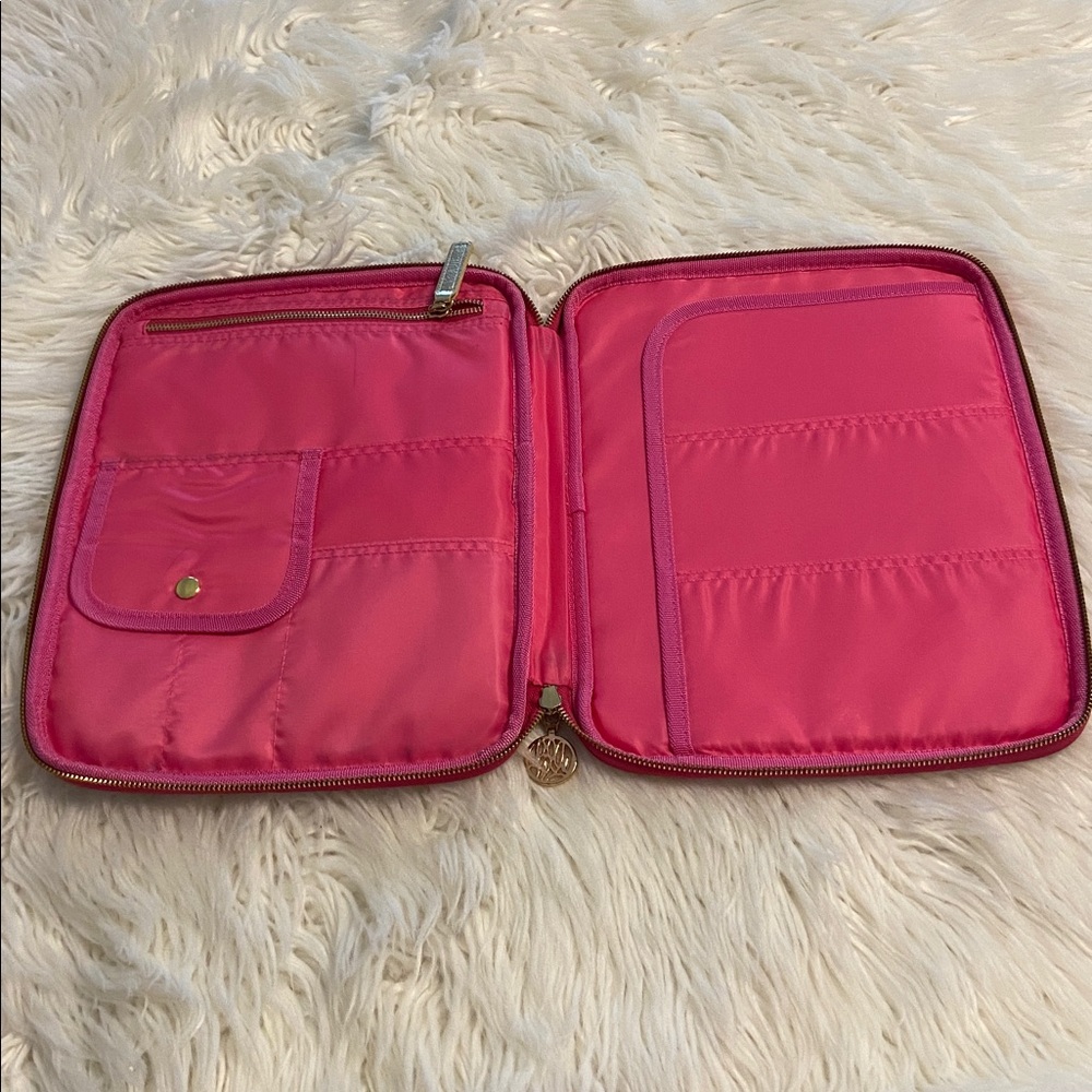 Lilly Pulitzer Vibrant Blue and Pink Tablet Sleeve size in photos - Picture 3 of 12